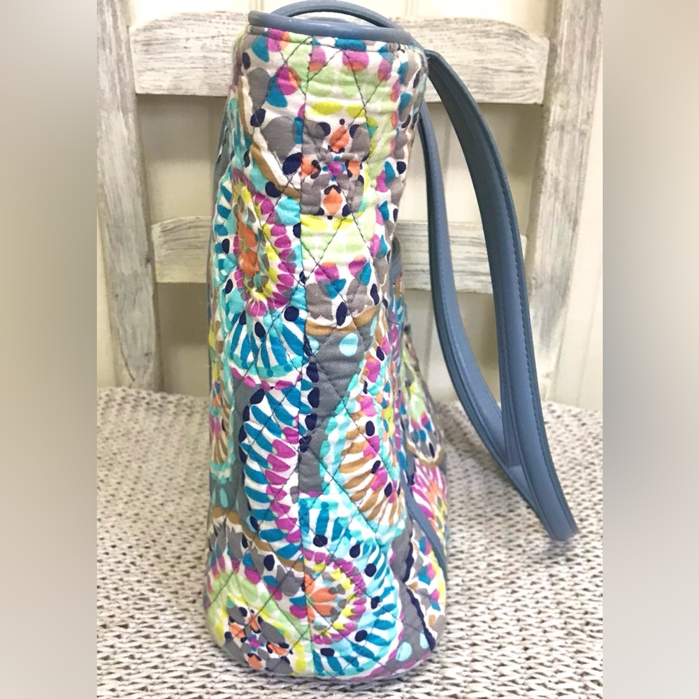 Vera Bradley Tote Sunny Medallion - Picture 11 of 16